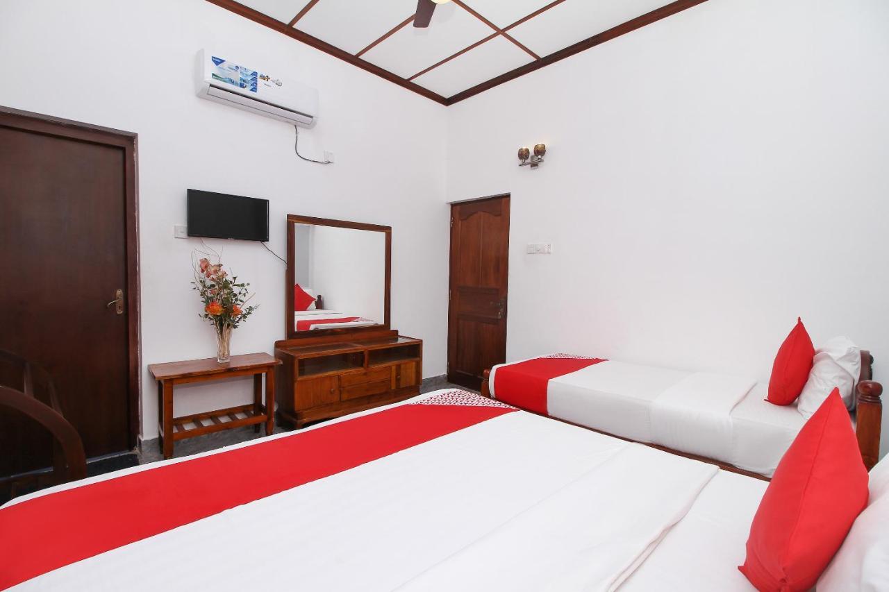 Leo'S Home Stay Dehiwala-Mont Lavinia Extérieur photo