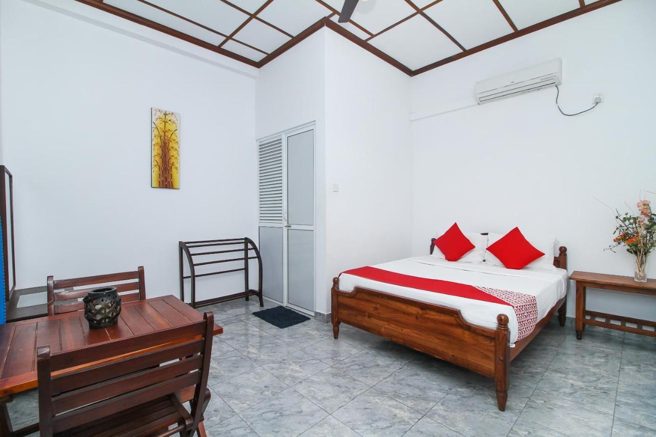 Leo'S Home Stay Dehiwala-Mont Lavinia Extérieur photo