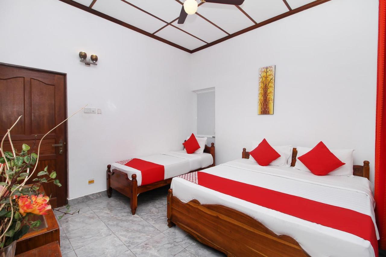 Leo'S Home Stay Dehiwala-Mont Lavinia Extérieur photo