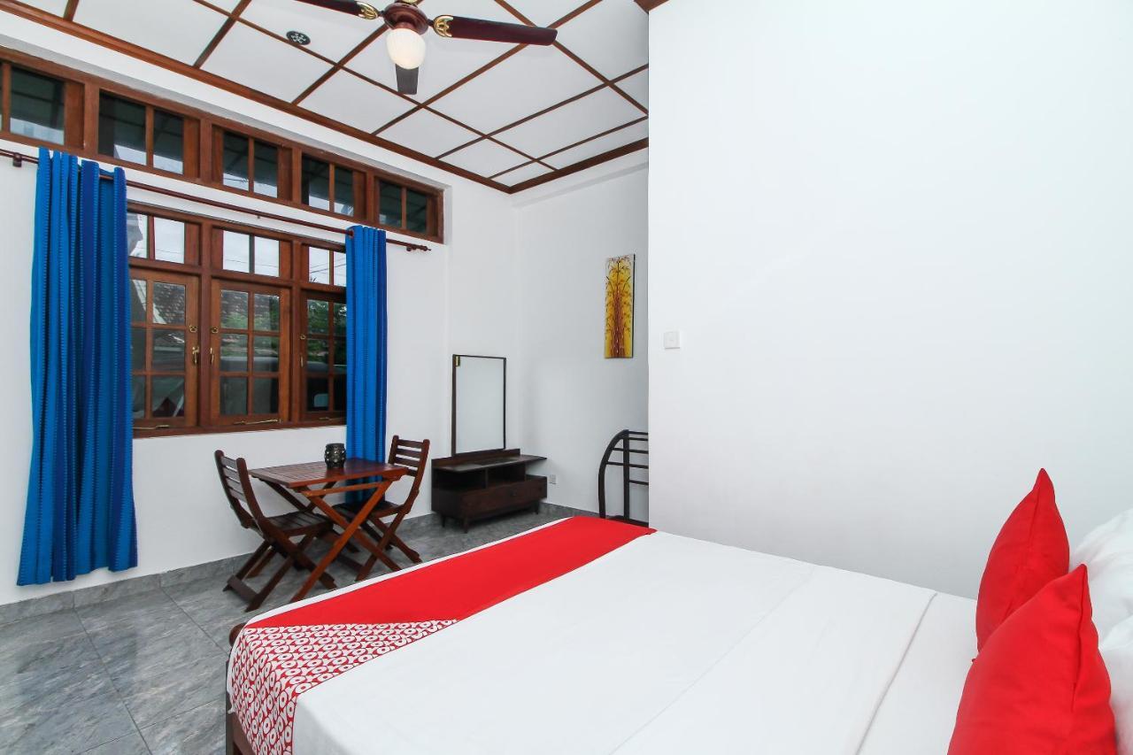 Leo'S Home Stay Dehiwala-Mont Lavinia Extérieur photo