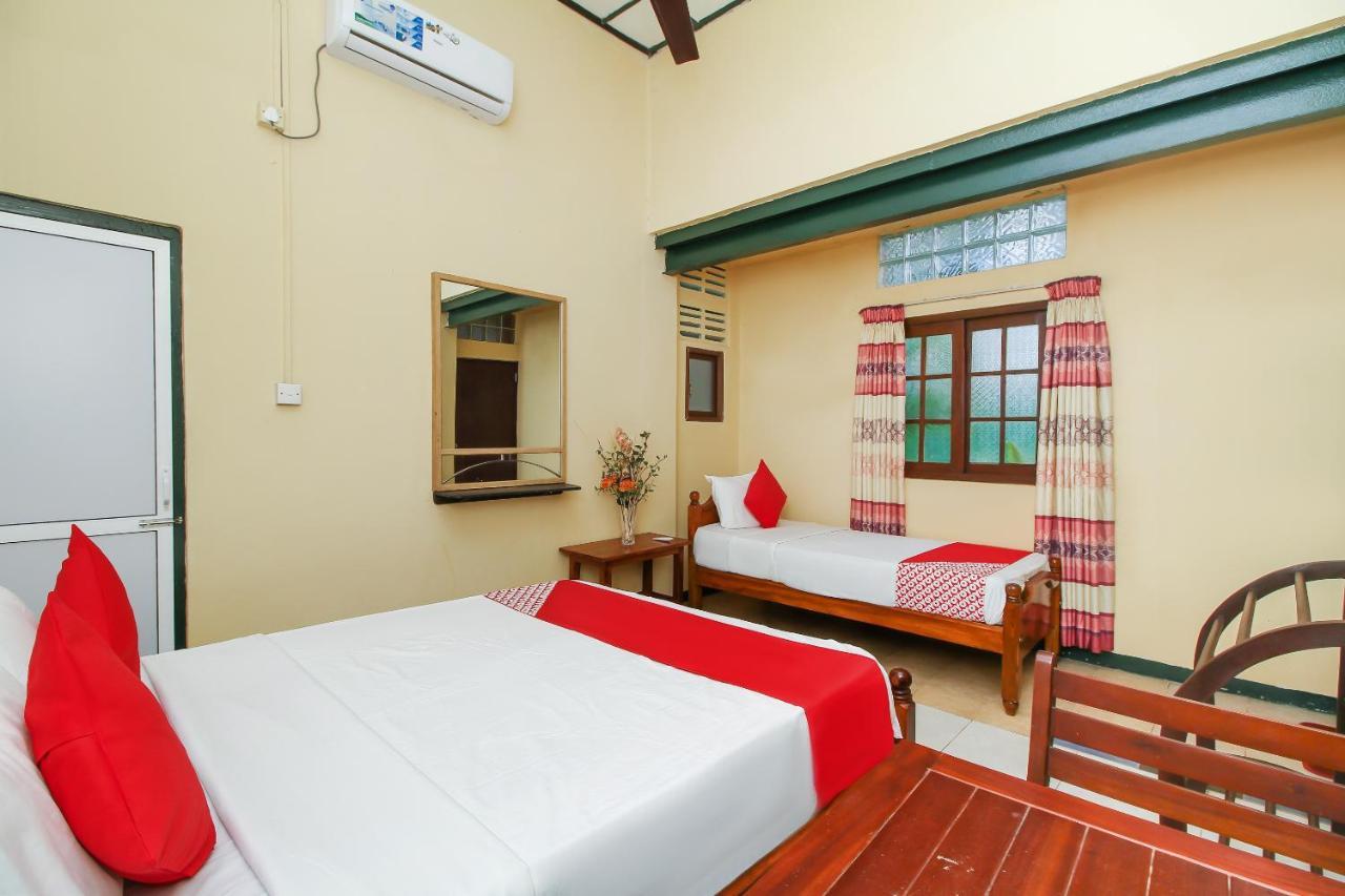 Leo'S Home Stay Dehiwala-Mont Lavinia Extérieur photo