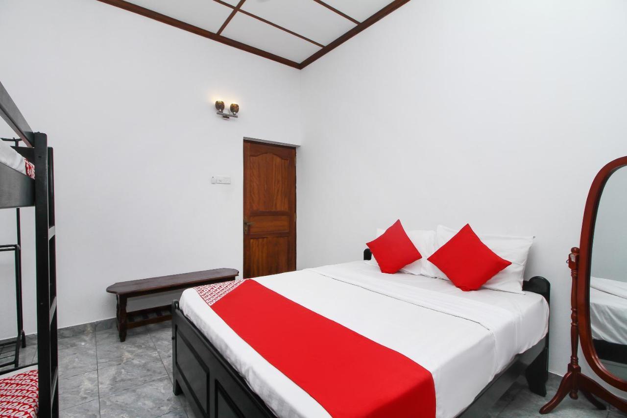 Leo'S Home Stay Dehiwala-Mont Lavinia Extérieur photo